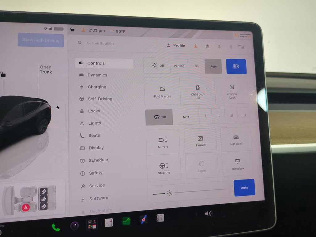 Used 2024 Tesla Model Y Long Range AWD/4WD image 29