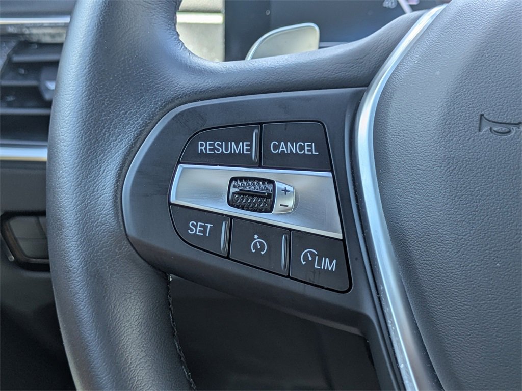 Used 2024 BMW 330e image 29