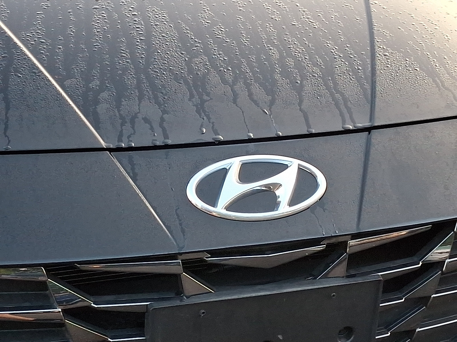 Used 2023 Hyundai Elantra Limited FWD image 8