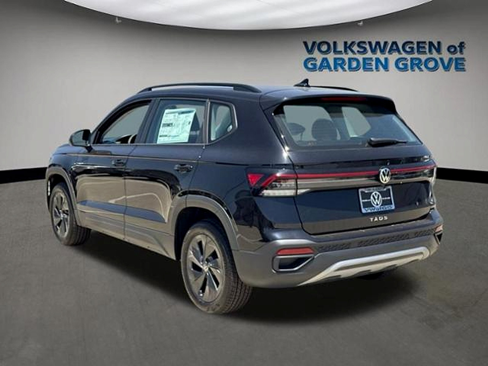 New 2026 Volkswagen Taos S FWD image 5