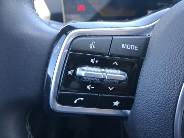 Used 2024 Kia Sorento S image 19