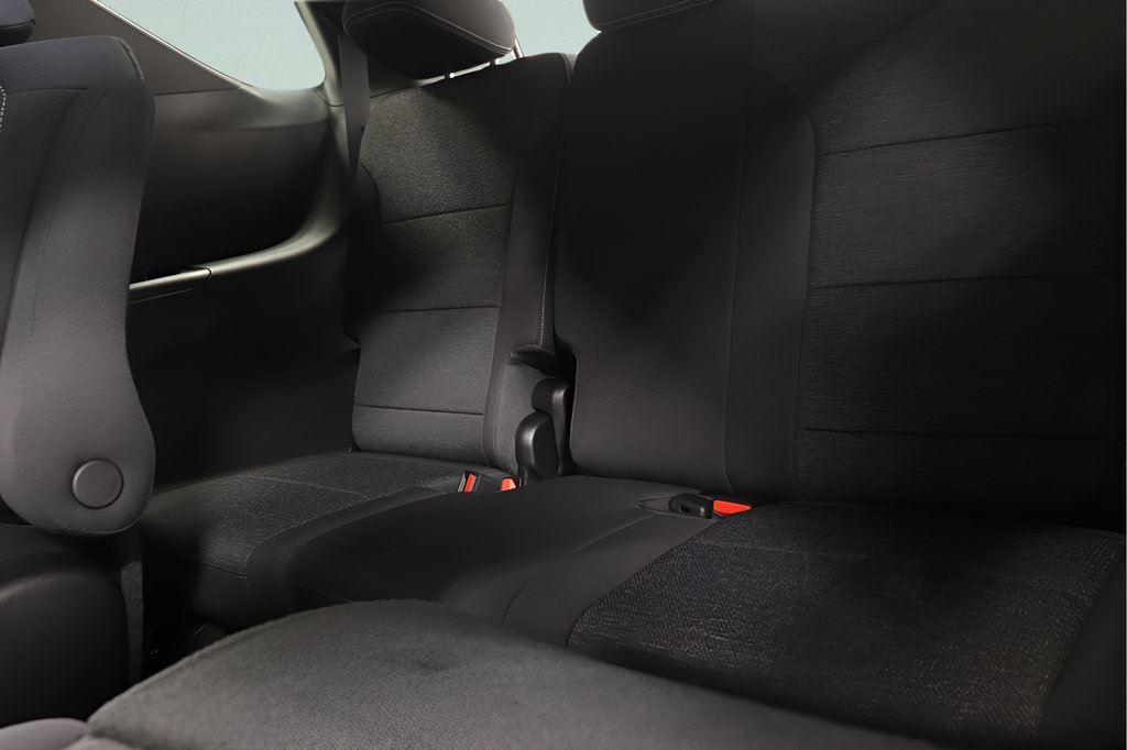 New 2027 Chevrolet Traverse LT w/ Midnight/Sport Edition FWD image 26
