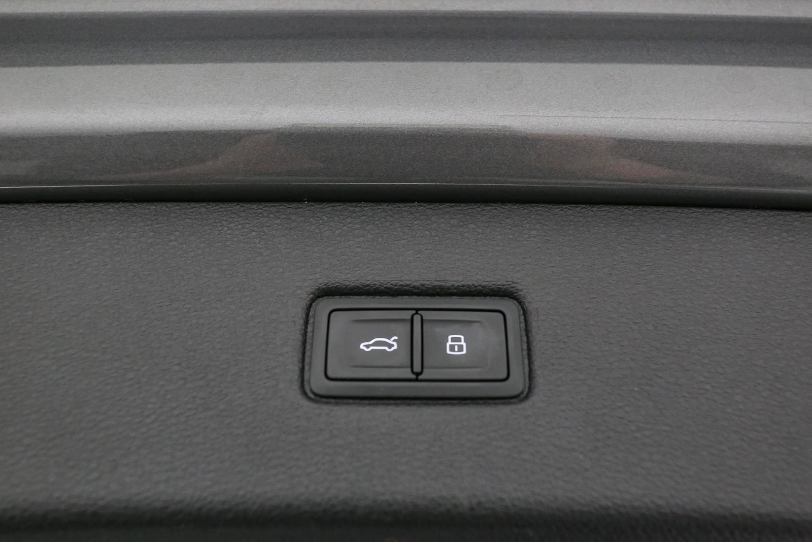 Used 2018 Audi Q7 3.0T Premium Plus w/ Premium Plus Package image 15