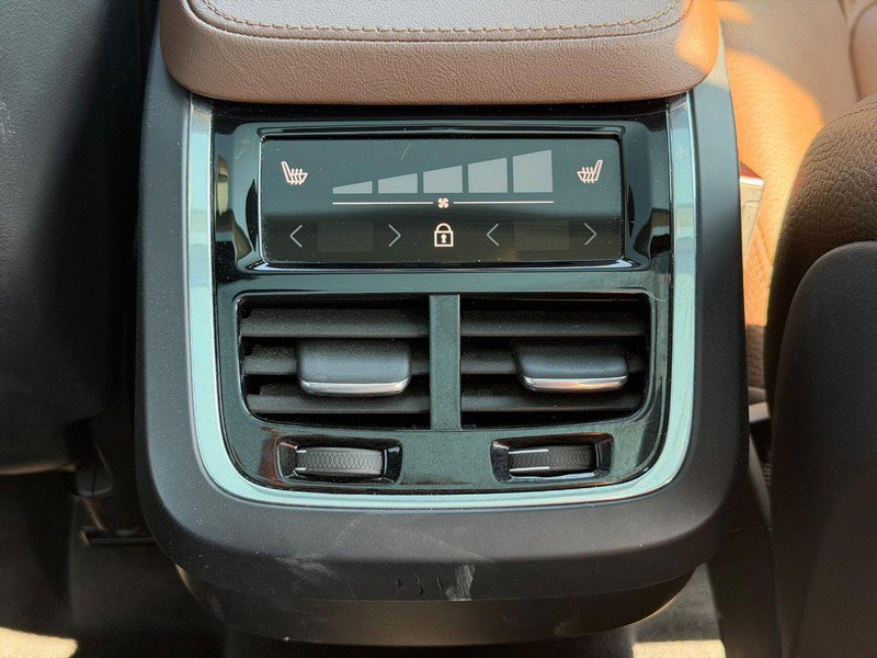 Certified 2023 Volvo XC90 B6 Plus w/ Protection Package image 17