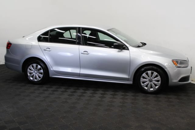 Used 2012 Volkswagen Jetta S FWD image 4