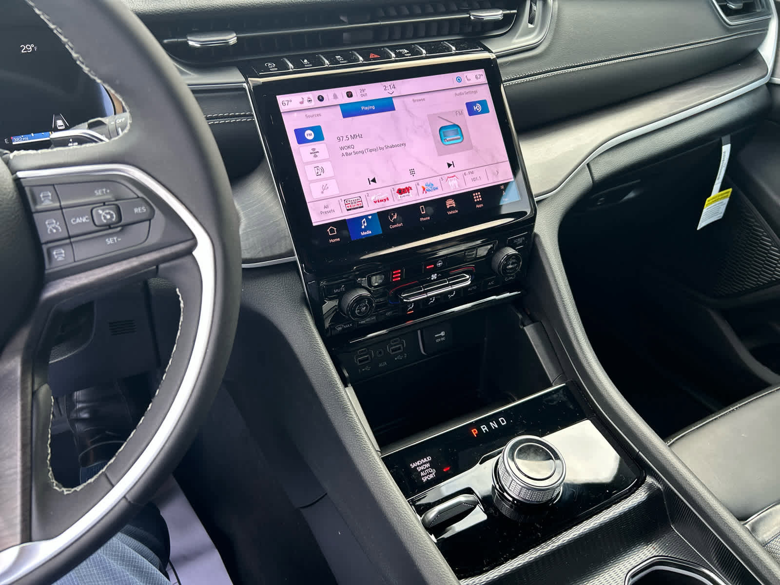 Used 2025 Jeep Grand Cherokee Limited w/ Trailer Tow Package image 25