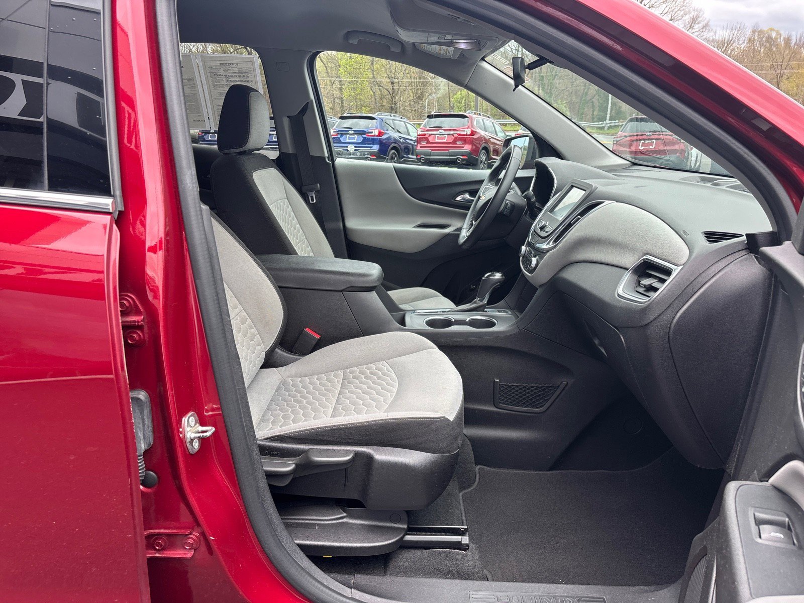 Used 2018 Chevrolet Equinox LT image 44