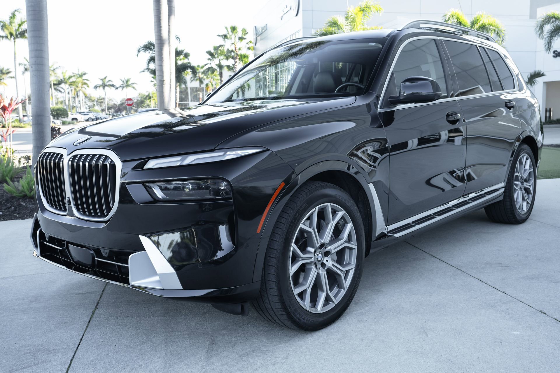 Used 2025 BMW X7 xDrive40i image 5