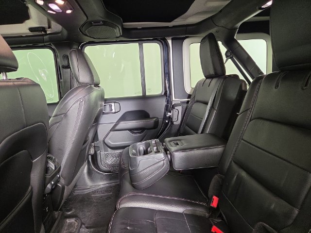 Used 2019 Jeep Wrangler Unlimited Sahara w/ Quick Order Package 24M Moab AWD/4WD image 16
