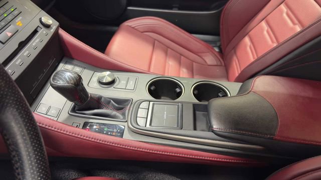 Used 2016 Lexus RC 200t image 30