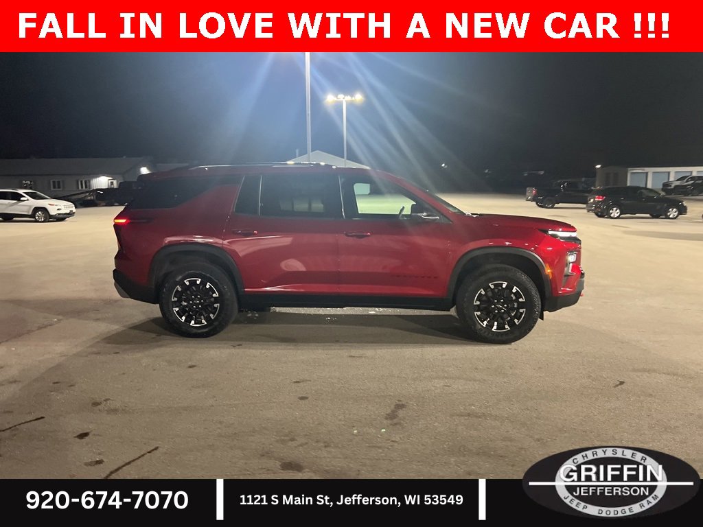 Used 2024 Chevrolet Traverse Z71 w/ Enhanced Driving Package image 10