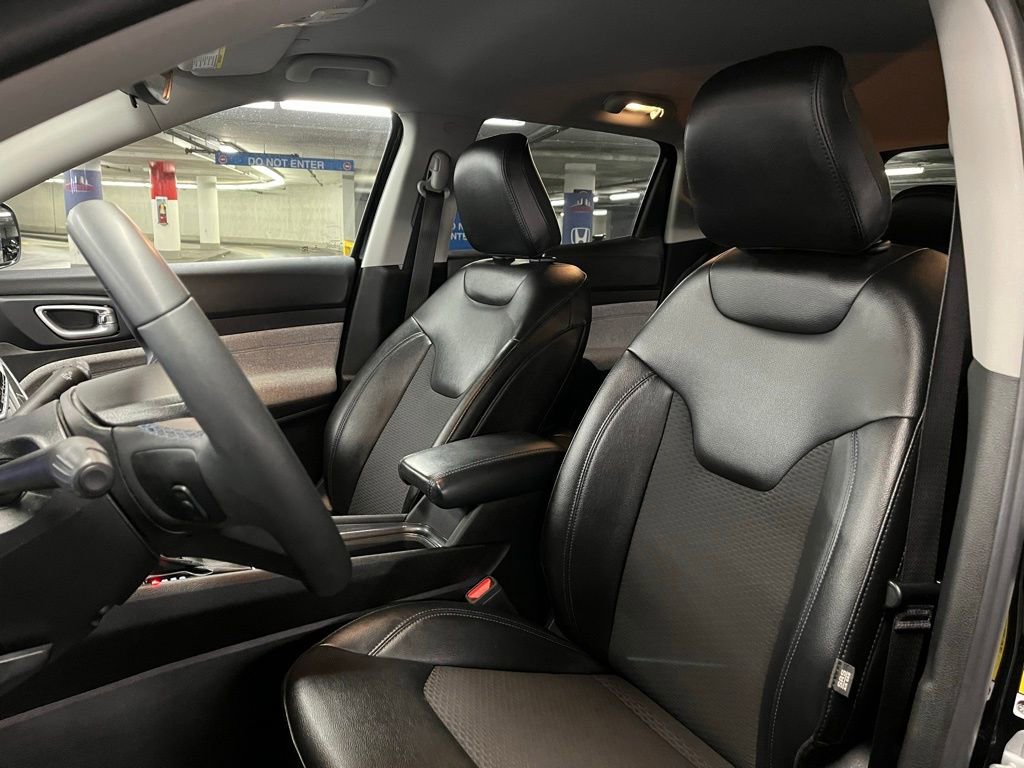 Used 2022 Jeep Compass Latitude image 17