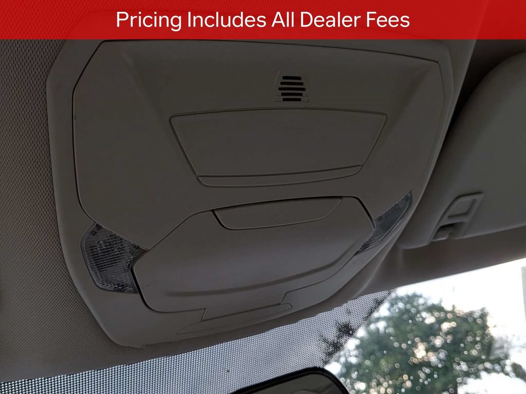 Used 2017 Ford Escape SE w/ Equipment Group 201A FWD image 21