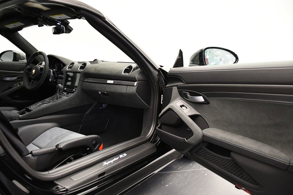 Certified 2025 Porsche 718 Boxster Spyder RS image 36