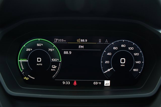 New 2025 Audi Q4 e-tron Premium Plus image 16