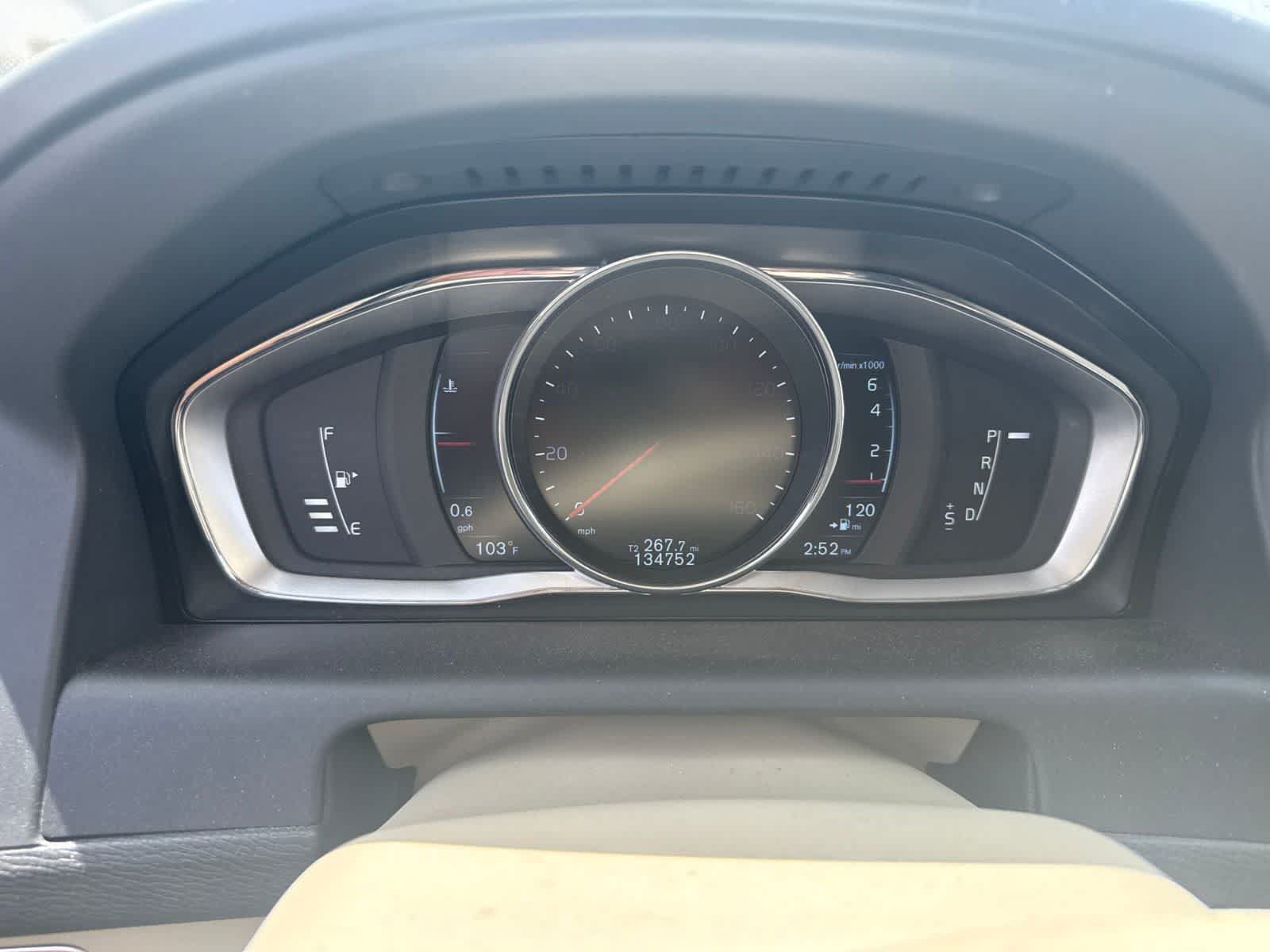 Used 2016 Volvo XC60 T6 AWD/4WD image 18