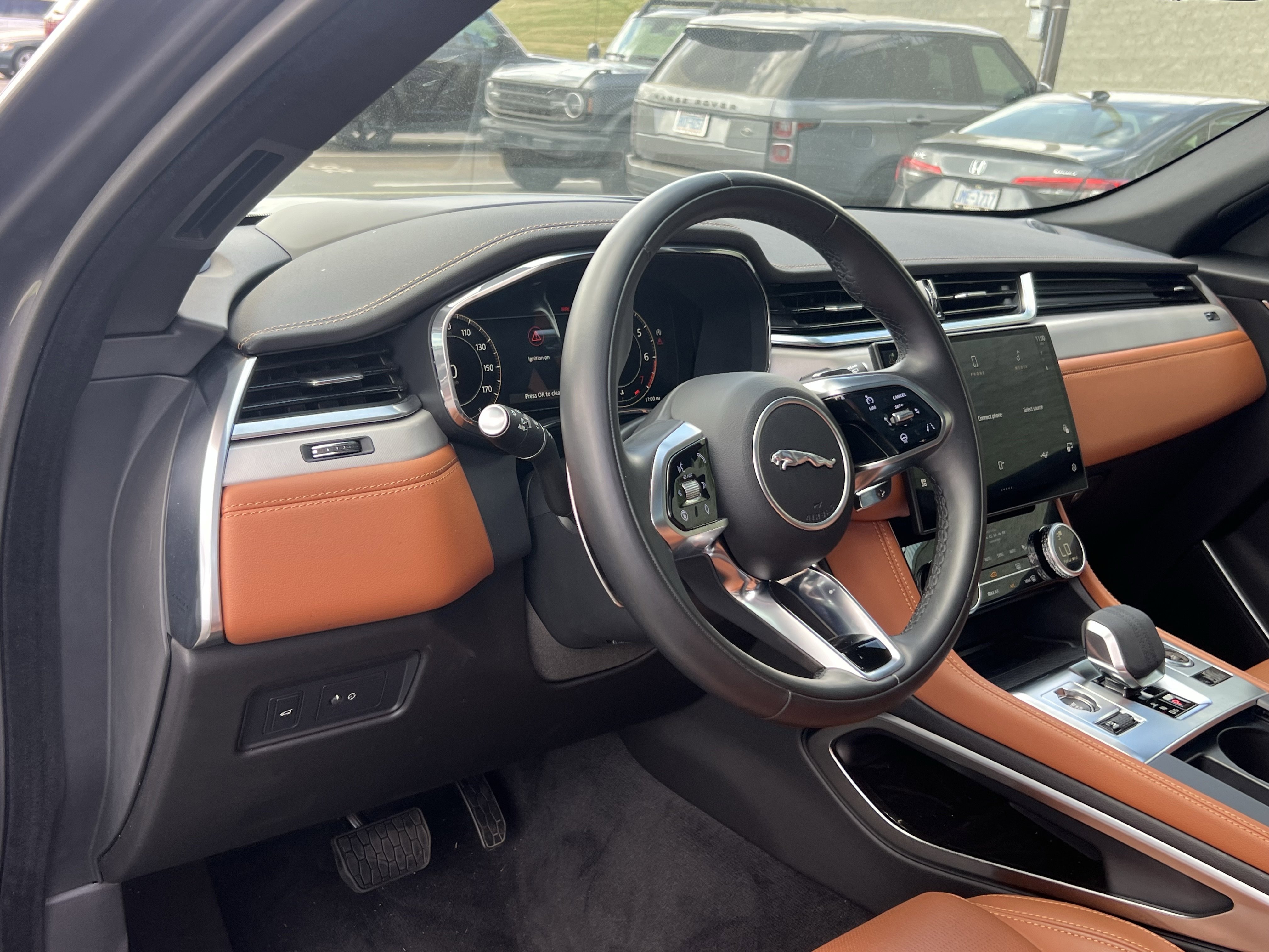 Used 2025 Jaguar F-PACE R-Dynamic S image 20