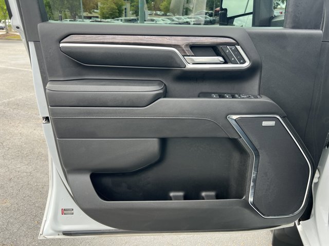 Used 2024 Chevrolet Silverado 3500 LTZ w/ LTZ Plus Package AWD/4WD image 11