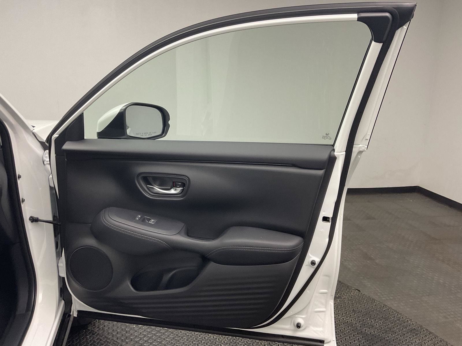 New 2027 Honda HR-V EX-L image 24