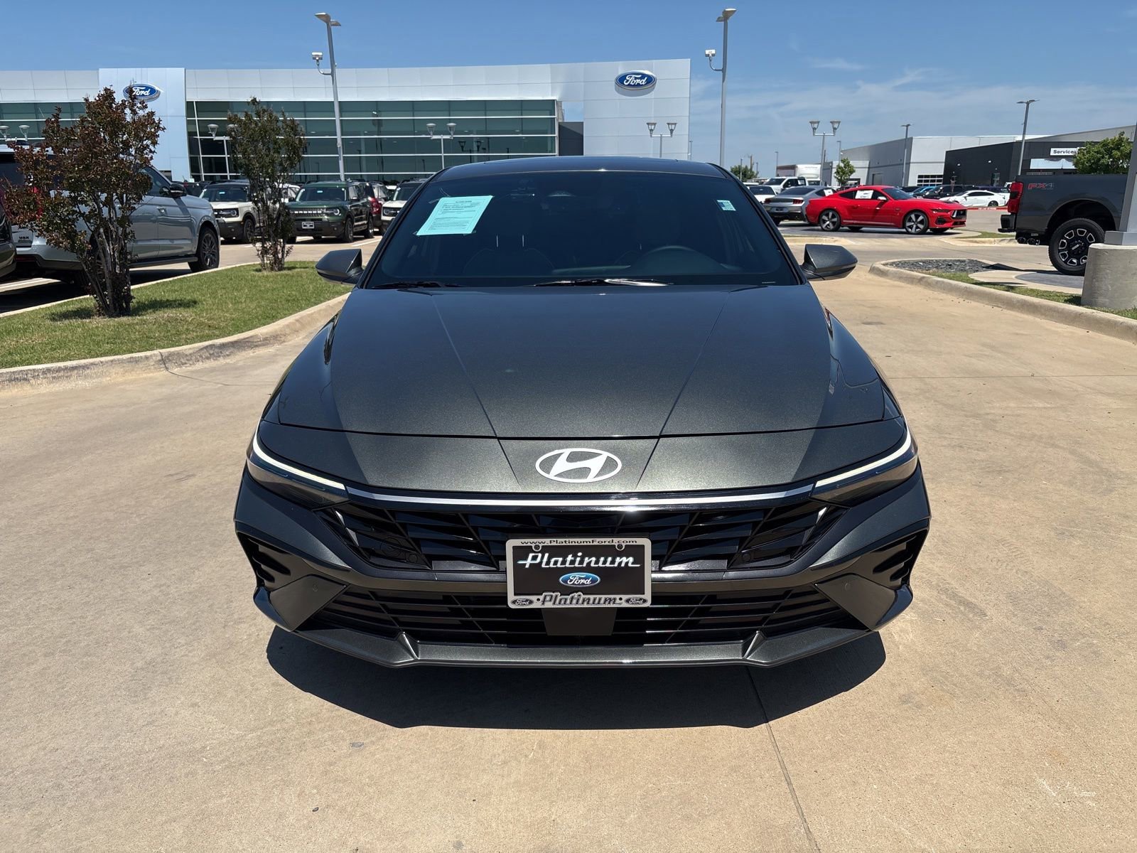 Used 2024 Hyundai Elantra Limited FWD image 9