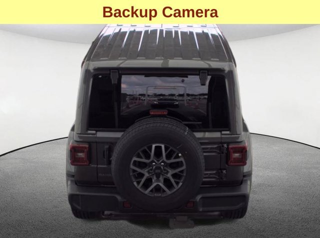 Used 2026 Jeep Wrangler Unlimited Sahara AWD/4WD image 8