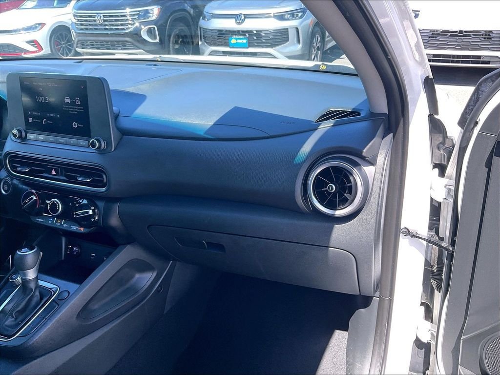 Used 2023 Hyundai Kona SEL FWD image 11