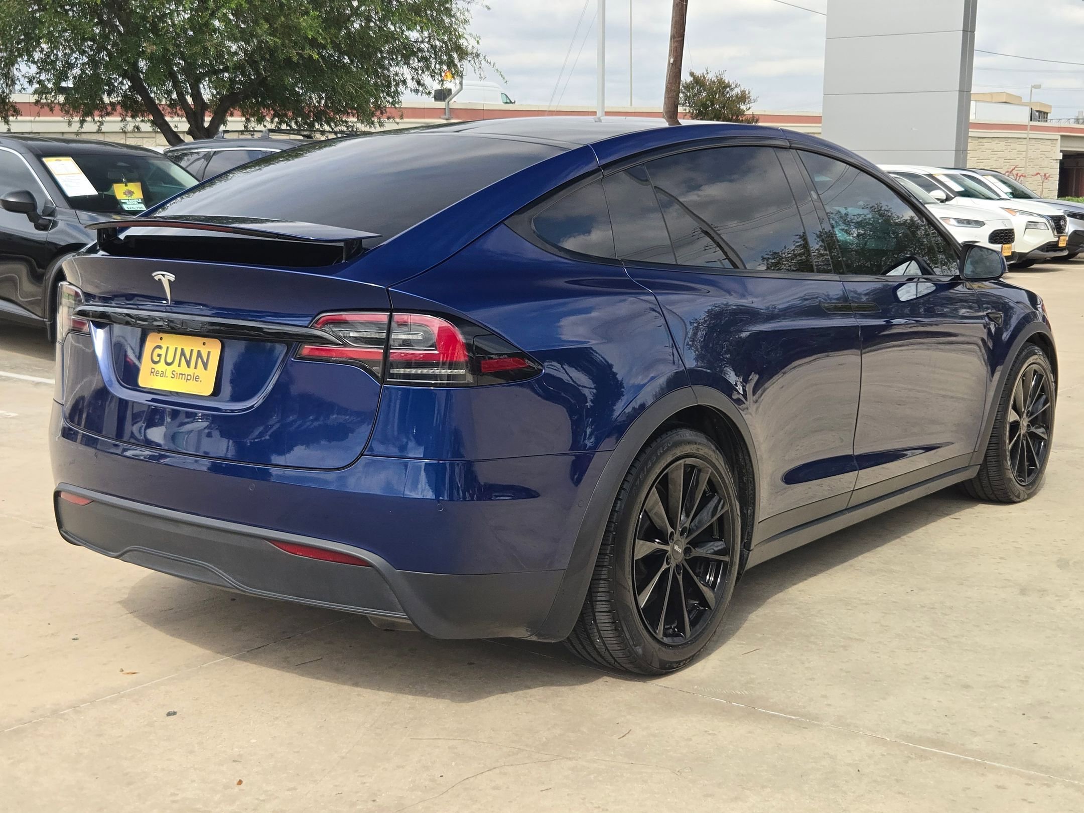 Used 2022 Tesla Model X AWD/4WD image 7