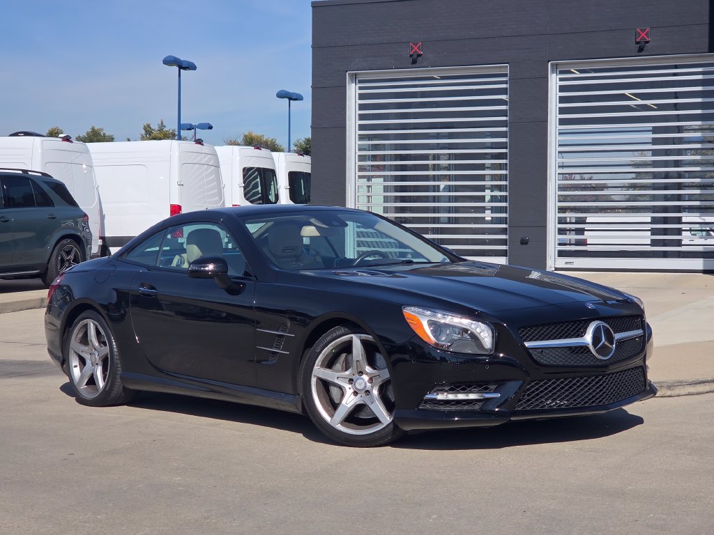 Used 2013 Mercedes-Benz SL 550 image 2