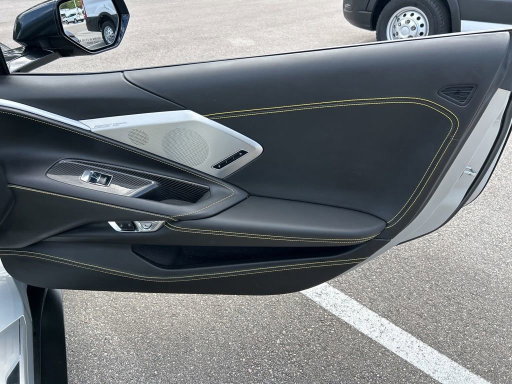 Used 2021 Chevrolet Corvette Stingray Premium Conv w/ Z51 Performance Package image 33