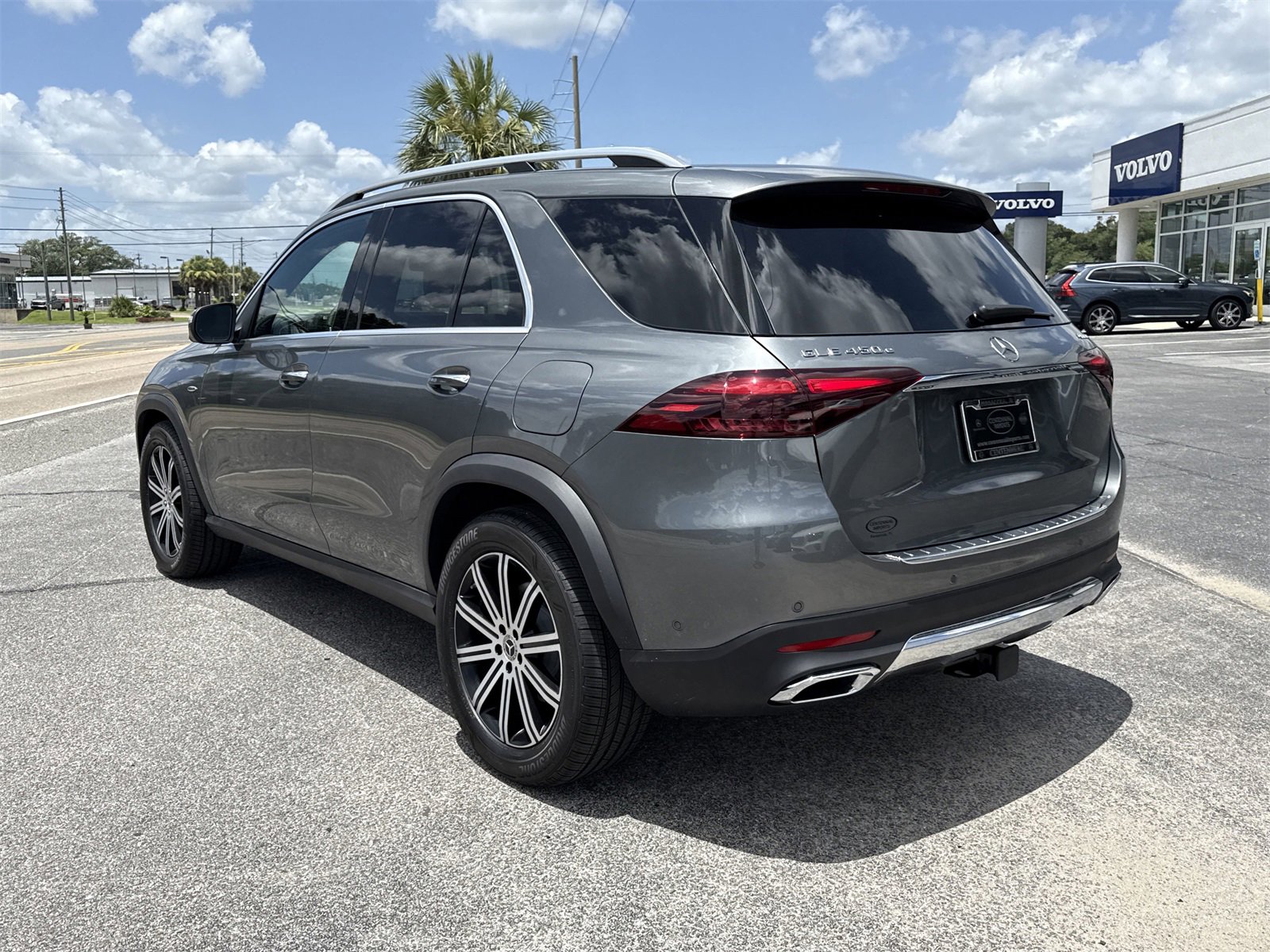 New 2025 Mercedes-Benz GLE 450e 4MATIC image 3