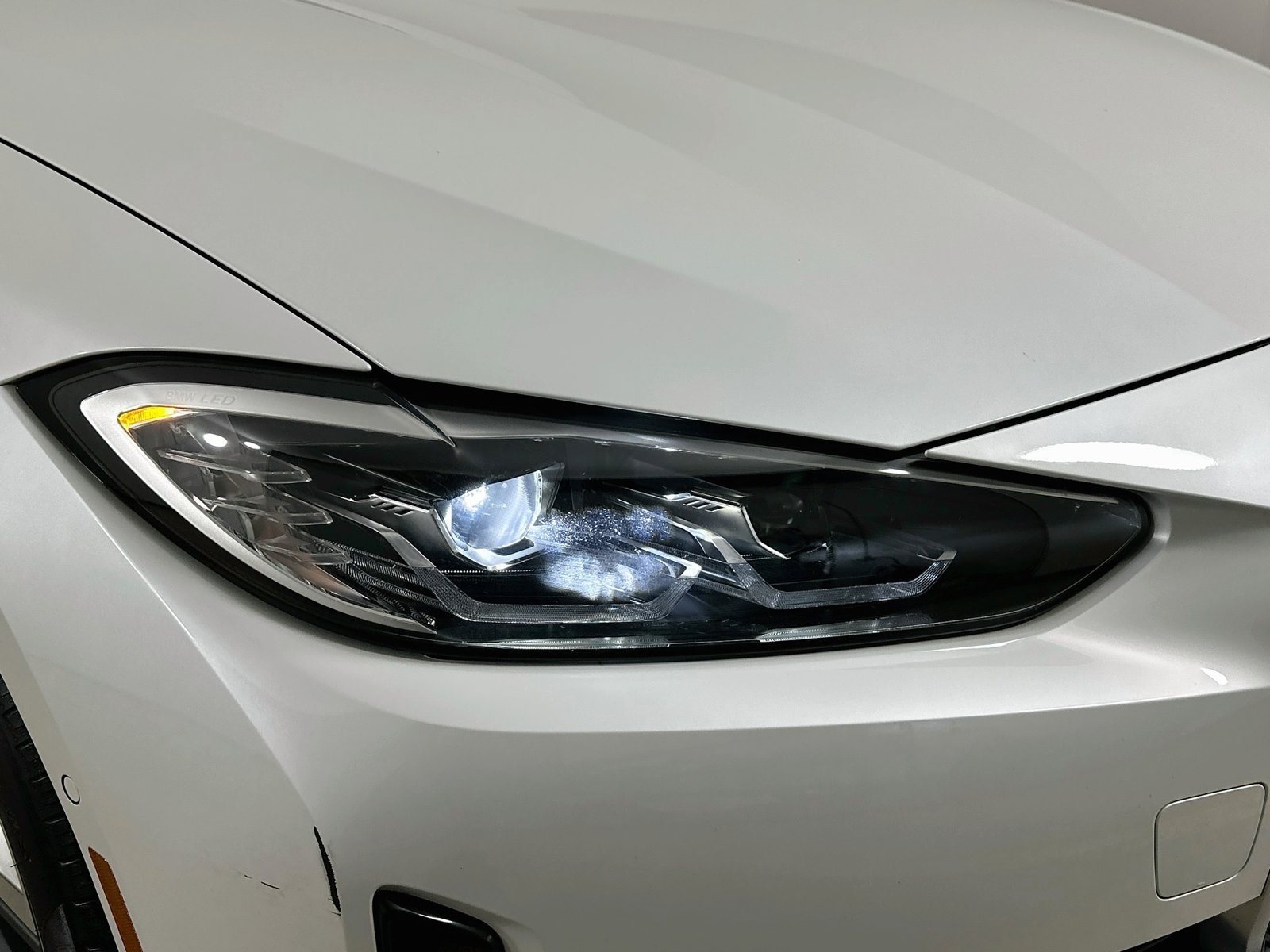 Used 2024 BMW i4 eDrive35 w/ Premium Package RWD image 9