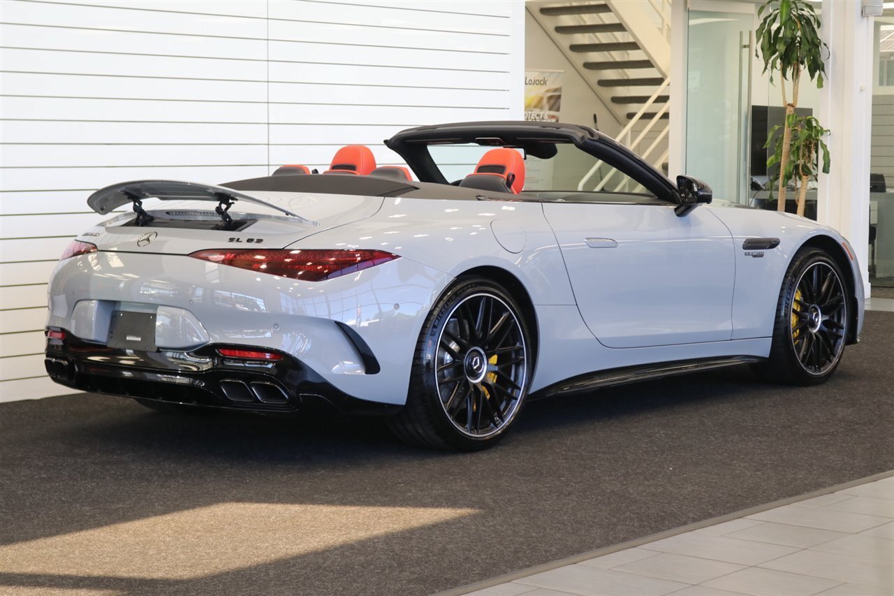 Used 2023 Mercedes-Benz SL 63 AMG 4MATIC w/ Driver Assistance Package image 13