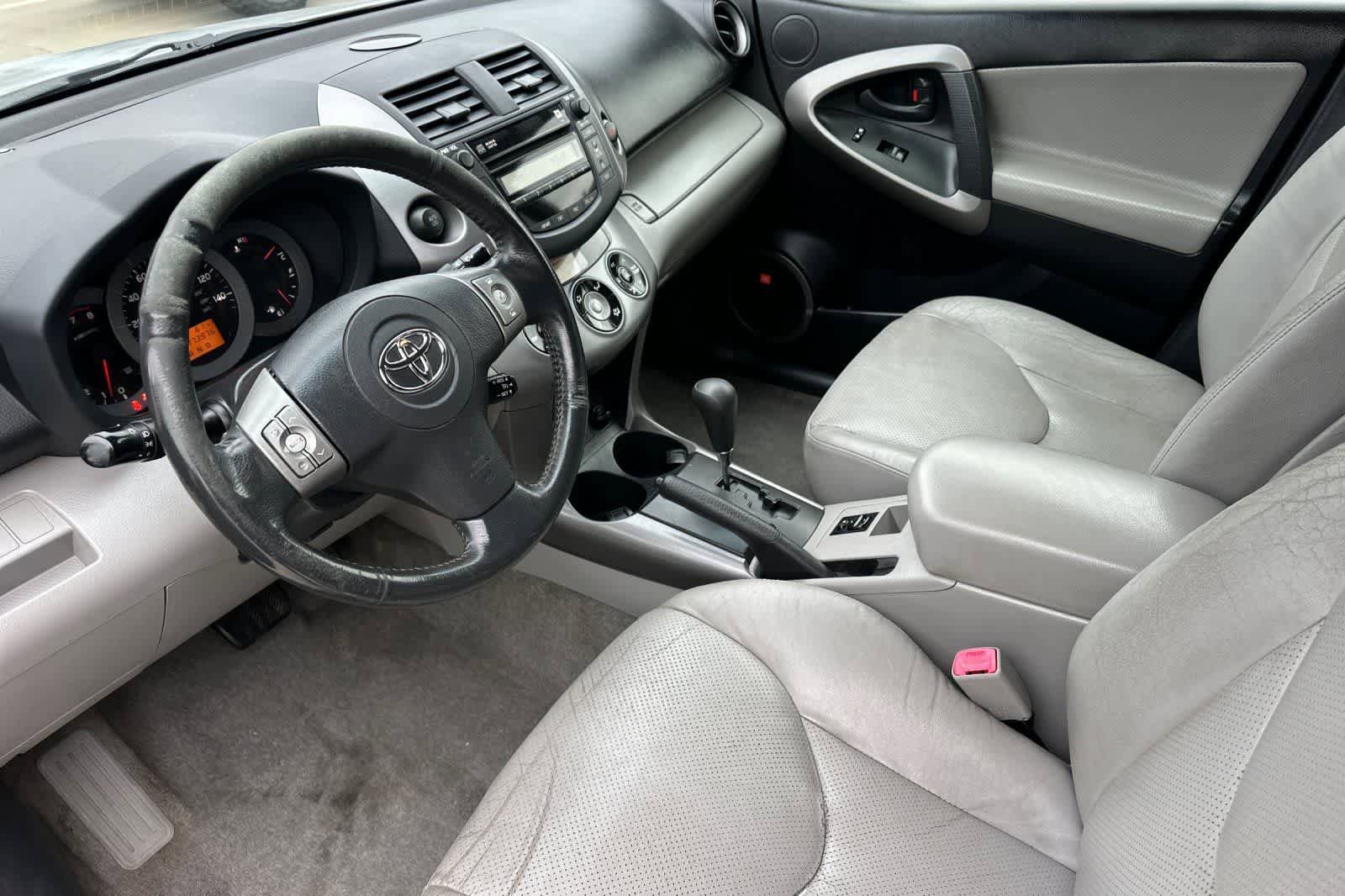 Used 2008 Toyota RAV4 Limited FWD image 12