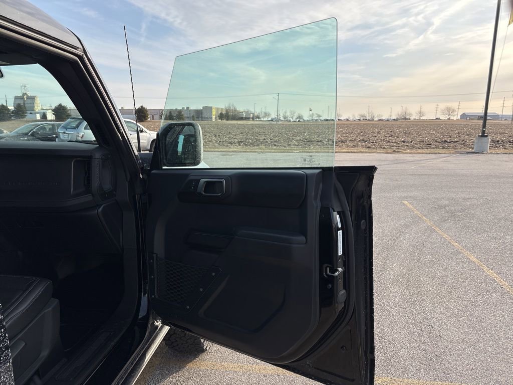 Used 2025 Ford Bronco Badlands image 18