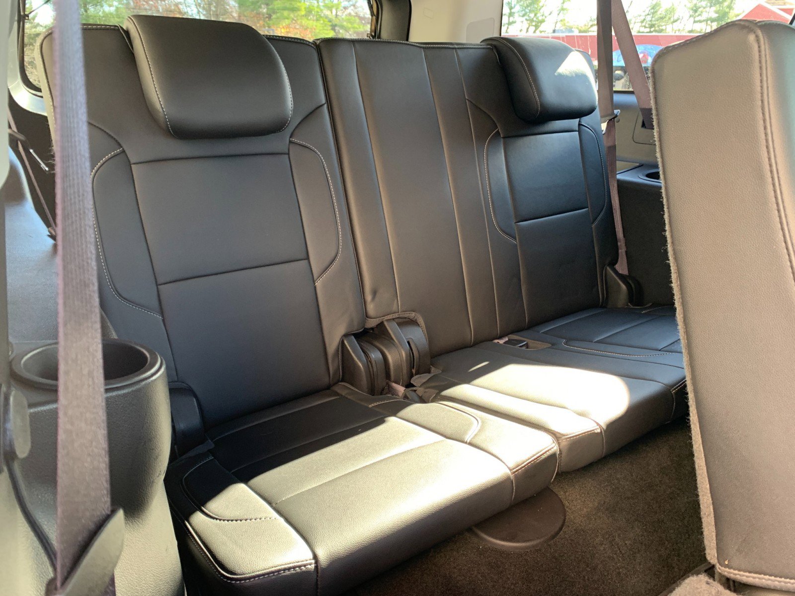 Used 2016 Chevrolet Suburban LT image 33