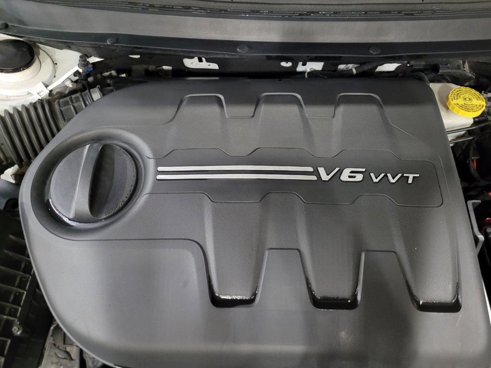 Used 2019 Jeep Cherokee Trailhawk AWD/4WD image 30