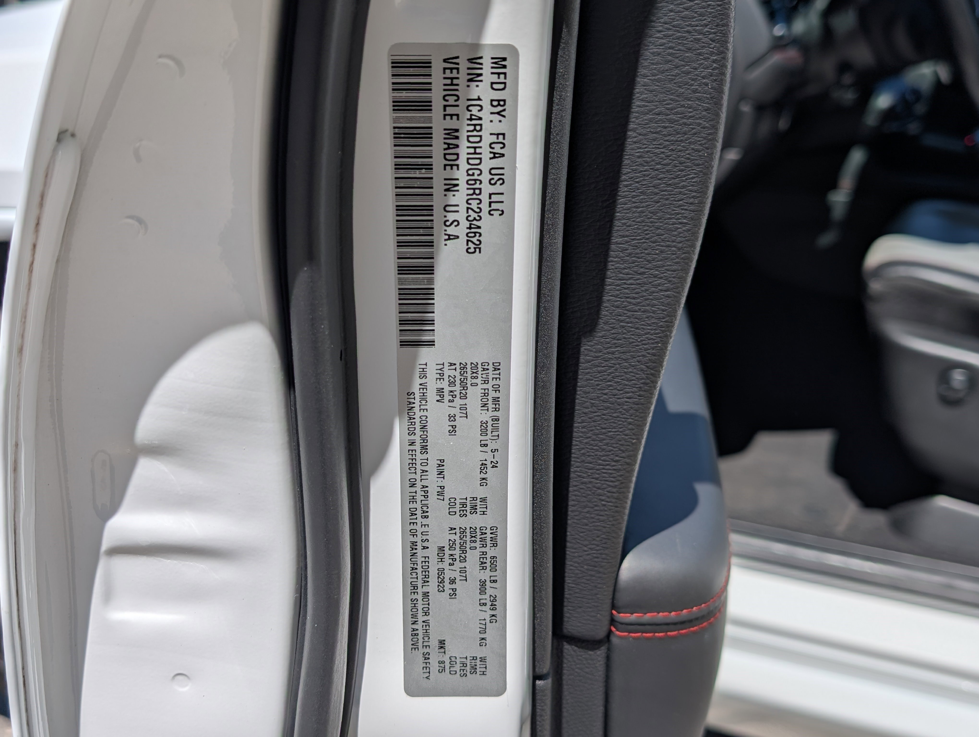 Used 2024 Dodge Durango GT RWD image 39