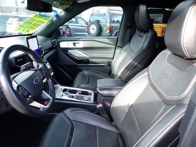 Certified 2021 Ford Explorer ST w/ ST Street Pack image 18