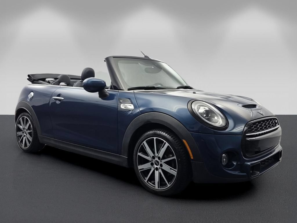 Used 2021 MINI Cooper S w/ Sidewalk Package FWD image 1