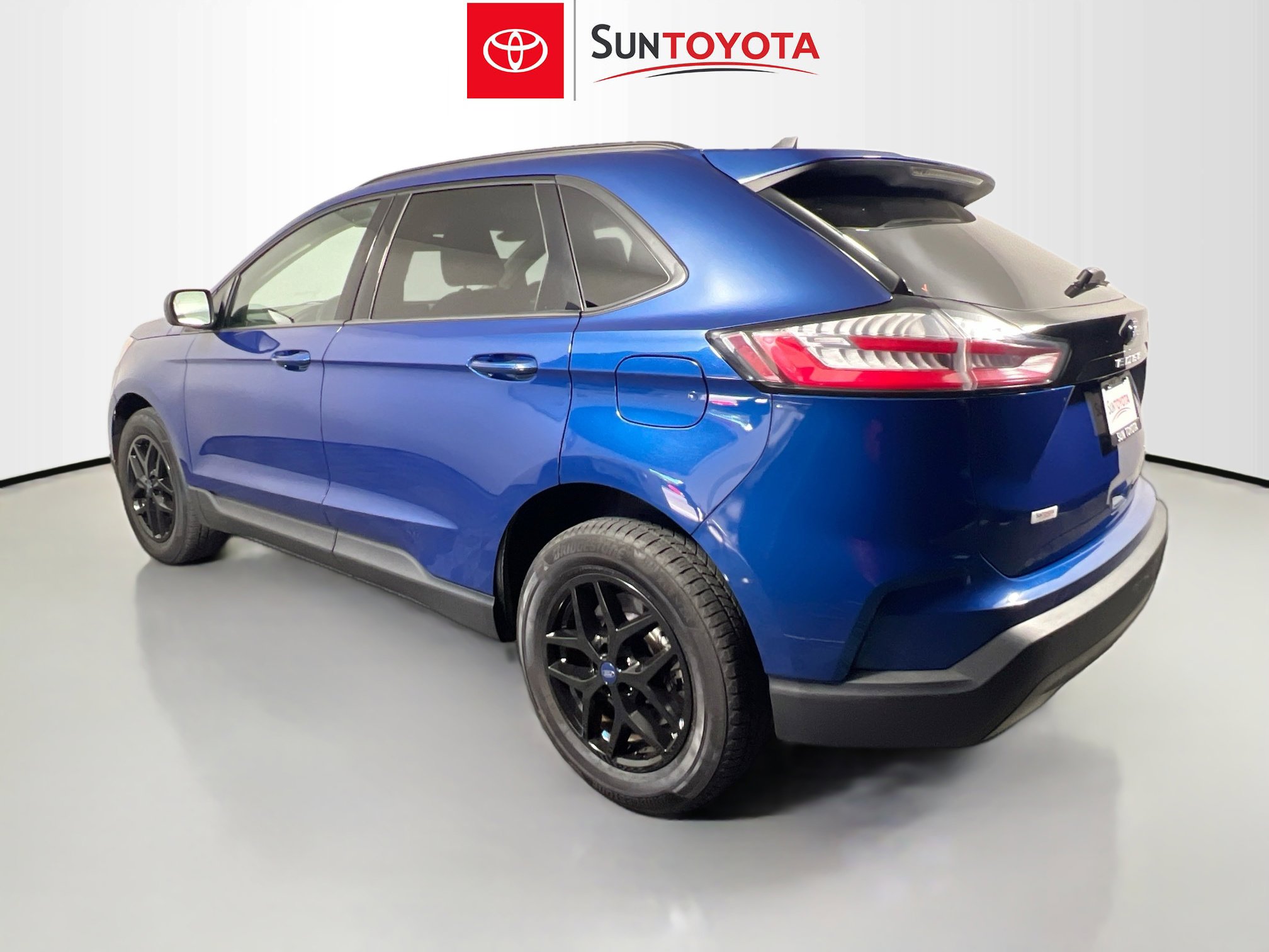 Used 2022 Ford Edge SE image 6