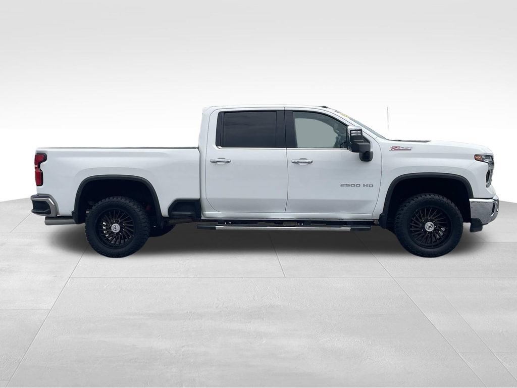 Used 2024 Chevrolet Silverado 2500 LTZ w/ LTZ Premium Package AWD/4WD image 2