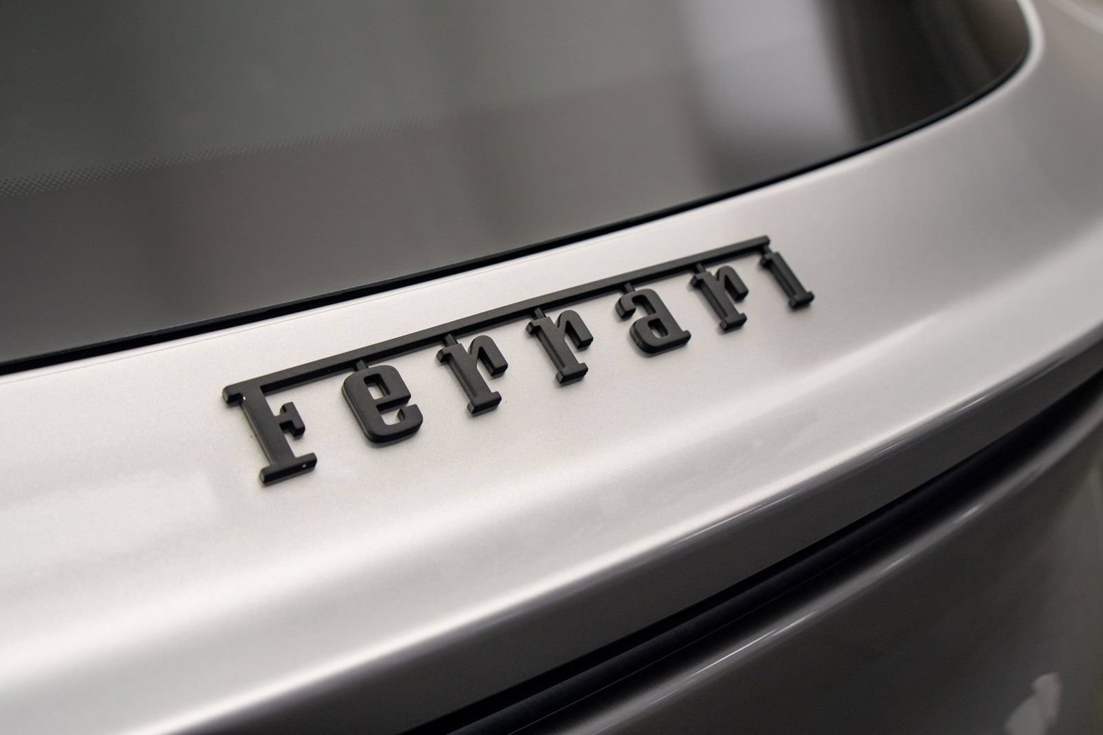 Used 2025 Ferrari Purosangue AWD/4WD image 52