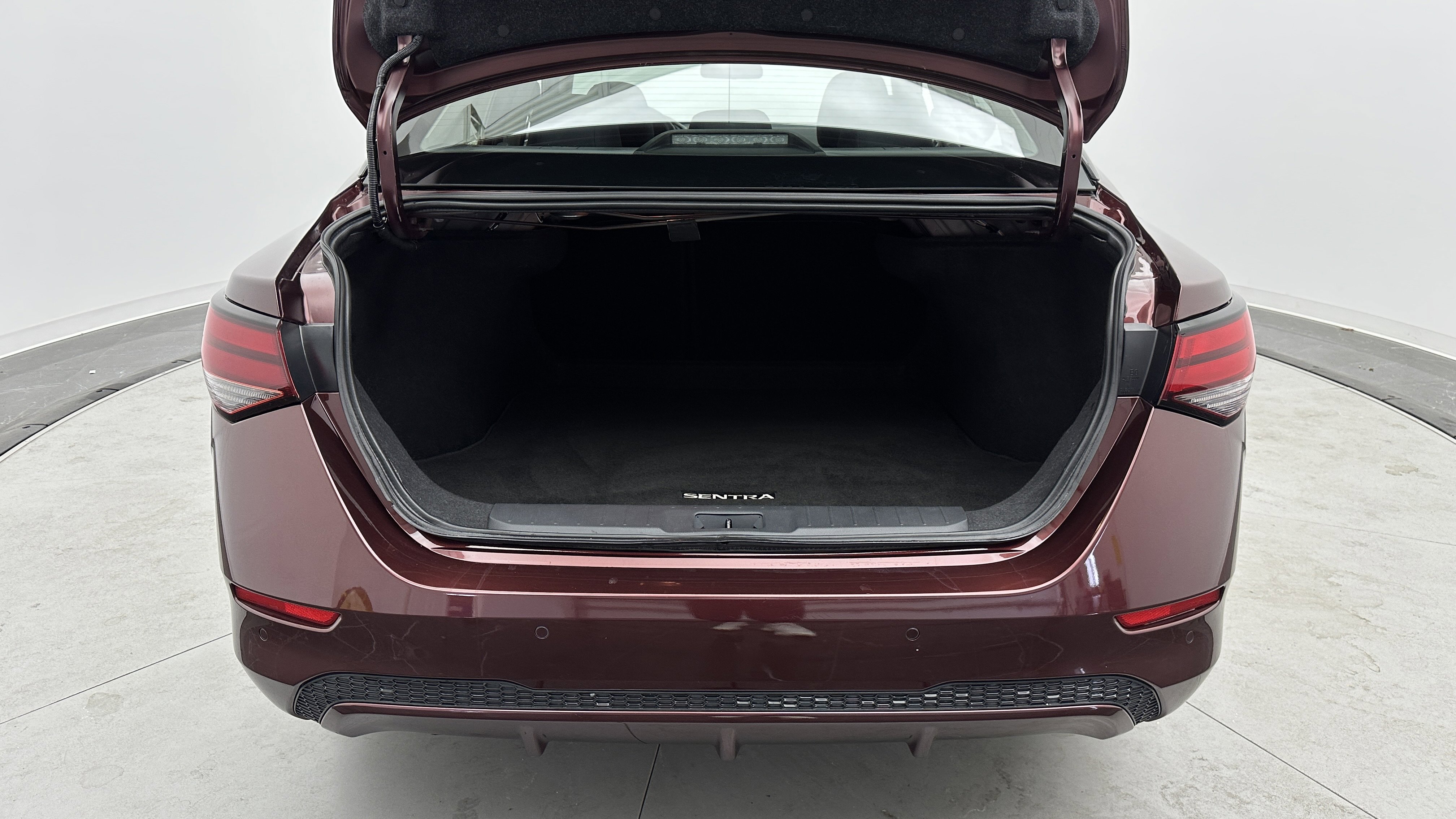 Used 2025 Nissan Sentra SV image 27