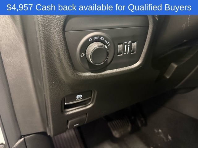 New 2026 Jeep Grand Cherokee Altitude AWD/4WD image 11