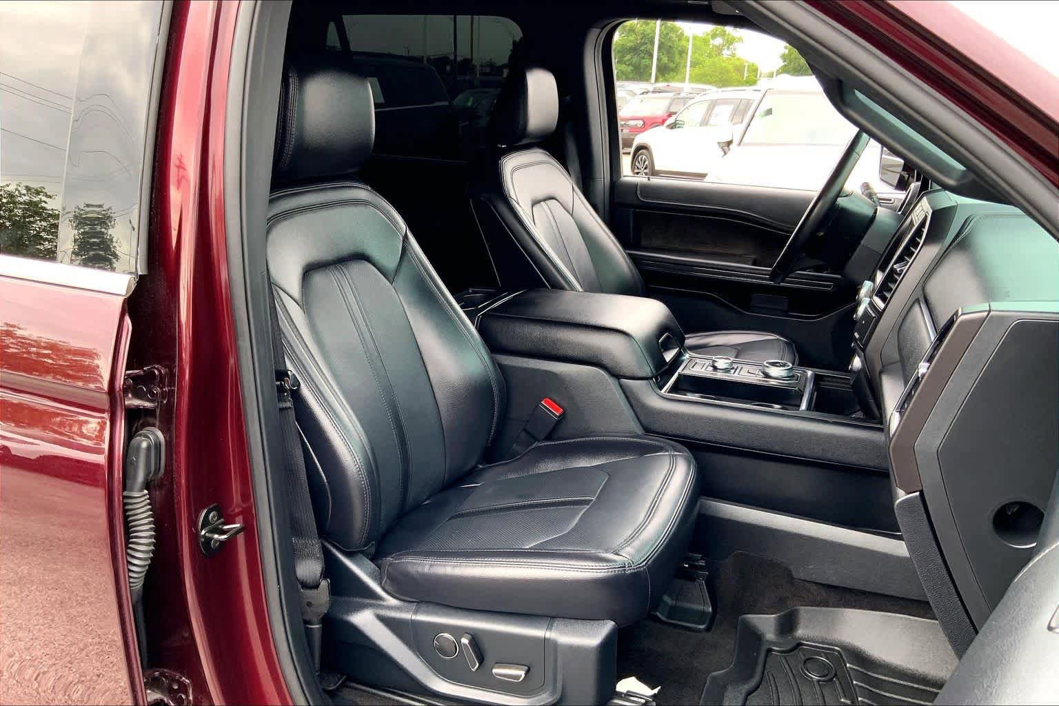 Used 2021 Ford Expedition Max Limited AWD/4WD image 9
