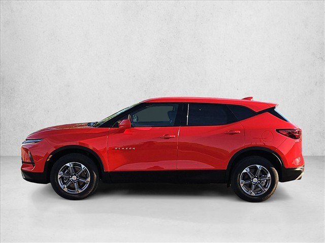 Used 2026 Chevrolet Blazer LT FWD image 9
