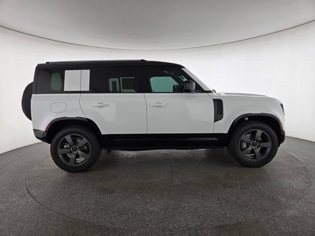 New 2026 Land Rover Defender 110 X-Dynamic SE AWD/4WD image 6