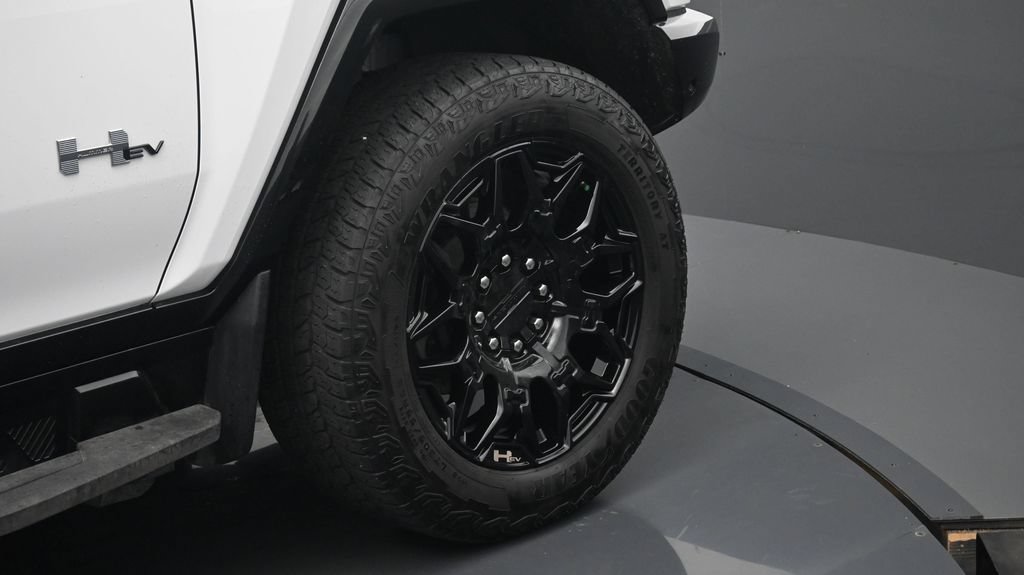 Used 2024 GMC Hummer EV 2X AWD/4WD image 6