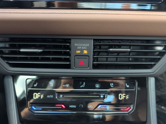 New 2027 Volkswagen Jetta SEL FWD image 17