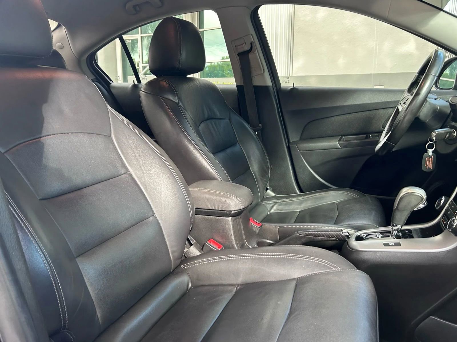 Used 2016 Chevrolet Cruze LT image 27